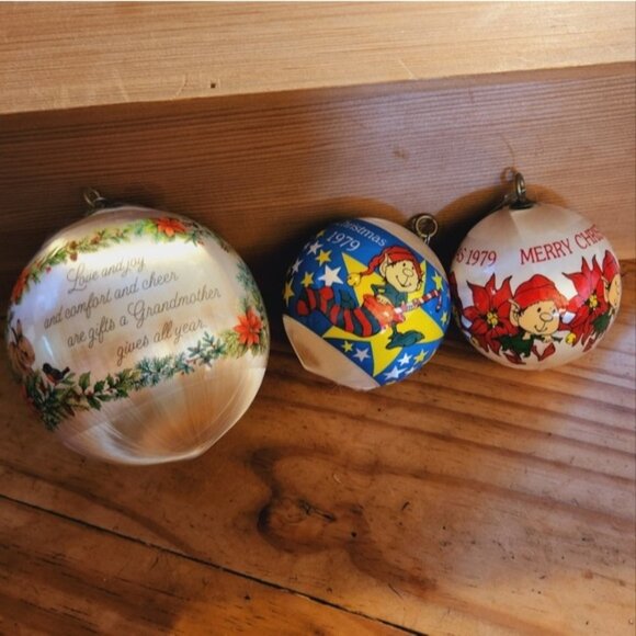 Vintage 70s 80s Christmas Tree Ornaments Holiday Home Decor Eclectic Kitschy - Picture 2 of 9